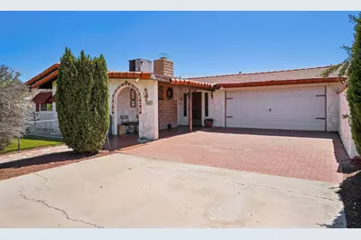 6817 Warren Vista Avenue, Yucca Valley, CA 92284 - Photo 2