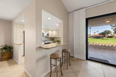 86 Sunrise Drive, Rancho Mirage, CA 92270 - Photo 12
