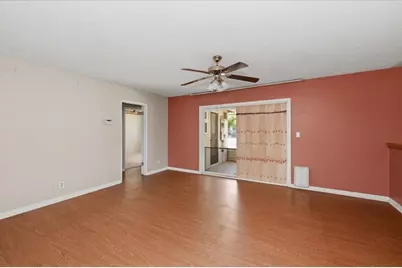 230 E Sunset Drive N, Redlands, CA 92373 - Photo 10