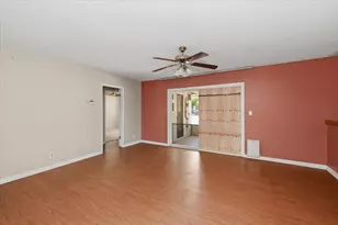 230 E Sunset Dr N, Redlands, CA 92373 - Photo 10