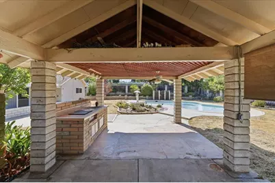 230 E Sunset Drive N, Redlands, CA 92373 - Photo 40