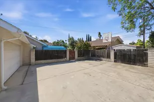 230 E Sunset Dr N, Redlands, CA 92373 - Photo 26