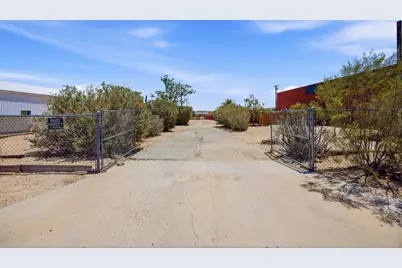 6757 Adobe Road, 29 Palms, CA 92277 - Photo 10