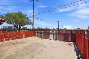 6757 Adobe Rd, 29 Palms, CA 92277 - Photo 42