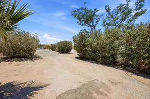 6757 Adobe Rd, 29 Palms, CA 92277 - Photo 20
