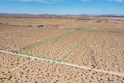 108 Twentynine Palms Highway, Joshua Tree, CA 92252 - Photo 16