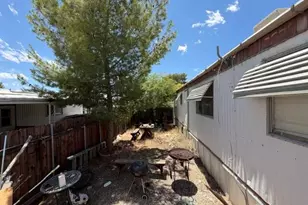 10888 West Dr, Morongo Valley, CA 92256 - Photo 22