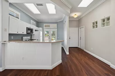 37648 Breeze Way, Palm Desert, CA 92211 - Photo 8