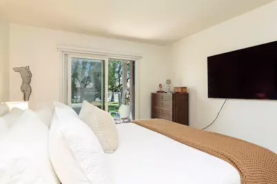 35918 Paseo Circulo E, Cathedral City, CA 92234 - Photo 24