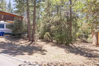 810 Vista Avenue, Sugarloaf, CA 92386 - Photo 8