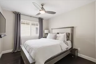 23505 Gentian Ct, Valencia, CA 91354 - Photo 16