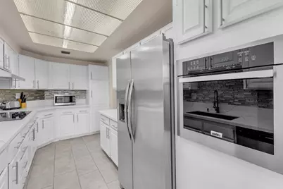 910 Island Drive #112, Rancho Mirage, CA 92270 - Photo 16