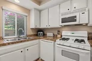 72927 Arthur Ashe Ln, Palm Desert, CA 92260 - Photo 12