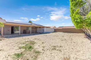 13437 Via Real, Desert Hot Springs, CA 92240 - Photo 32