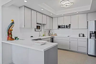 899 Island Drive #304, Rancho Mirage, CA 92270 - Photo 8