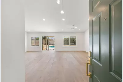 76 Sutton Place S, Palm Desert, CA 92211 - Photo 4