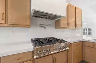 76 Sutton Pl S, Palm Desert, CA 92211 - Photo 10