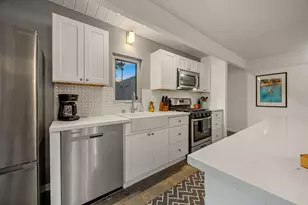 483 E Francis Dr, Palm Springs, CA 92262 - Photo 12