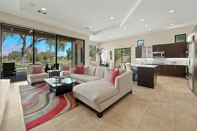 33 Via Las Flores, Rancho Mirage, CA 92270 - Photo 2
