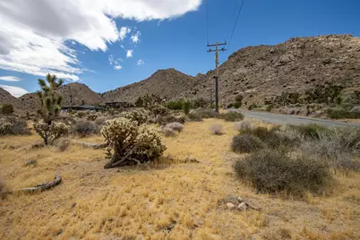 8021 Wesley Road, Joshua Tree, CA 92252 - Photo 12