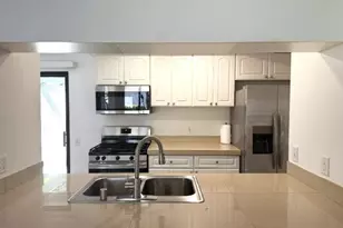 45 Lakeview Cir, Cathedral City, CA 92234 - Photo 14