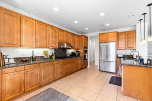240 Paseo Vista Cir, Palm Desert, CA 92260 - Photo 18