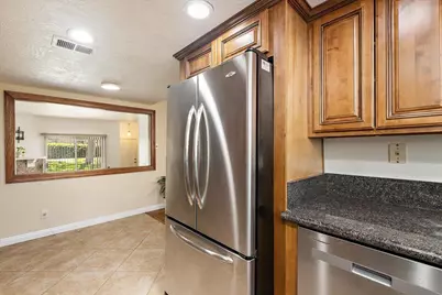 16465 Green Tree Boulevard #18, Victorville, CA 92395 - Photo 14