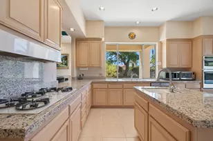81 Appian Way, Palm Desert, CA 92211 - Photo 10