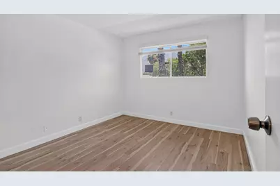 420 N Villa Court #208, Palm Springs, CA 92262 - Photo 10