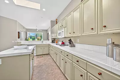 83 N Kavenish Drive, Rancho Mirage, CA 92270 - Photo 6