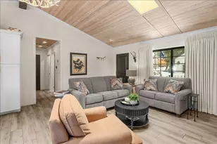 1053 Club View Dr, Big Bear Lake, CA 92315 - Photo 8