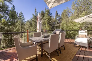 1126 Crags Ln, Fawnskin, CA 92333 - Photo 18