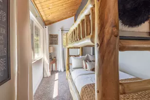1126 Crags Ln, Fawnskin, CA 92333 - Photo 30