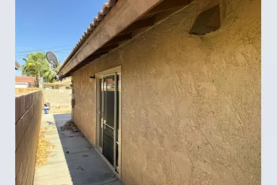 51890 Avenida Villa, La Quinta, CA 92253 - Photo 6