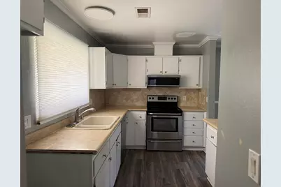 51890 Avenida Villa, La Quinta, CA 92253 - Photo 10