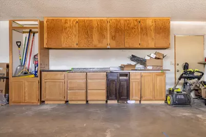 12016 Vista De Cerros Drive, Moreno Valley, CA 92555 - Photo 36
