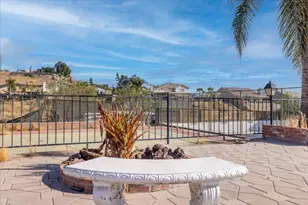 12016 Vista De Cerros Dr, Moreno Valley, CA 92555 - Photo 46