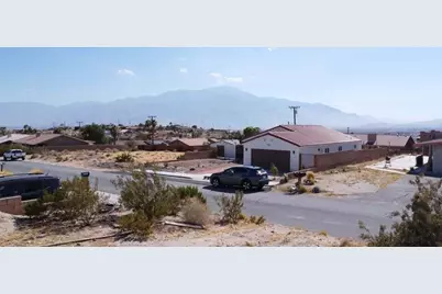 16 Hermano Way, Desert Hot Springs, CA 92240 - Photo 10
