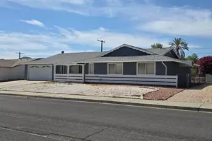 26660 Oakmont Dr, Sun City, CA 92586 - Photo 4