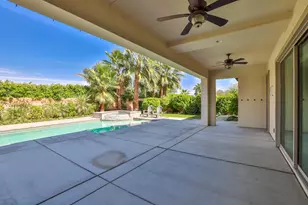 74114 Cosmopolitan Ln, Palm Desert, CA 92211 - Photo 32