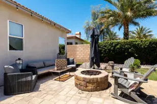79818 Parkway Esplanade S, La Quinta, CA 92253 - Photo 12