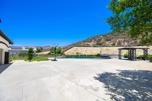 13435 Canyon Crest Rd, Yucaipa, CA 92399 - Photo 24