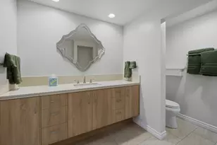 910 Island Dr, Rancho Mirage, CA 92270 - Photo 22