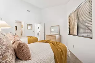 38674 Wisteria Dr, Palm Desert, CA 92211 - Photo 20