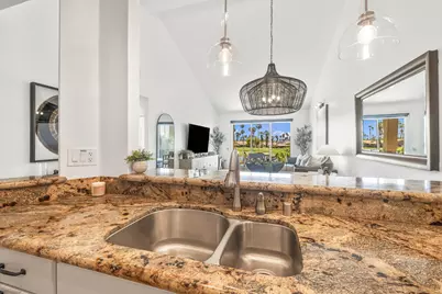 38674 Wisteria Drive, Palm Desert, CA 92211 - Photo 12