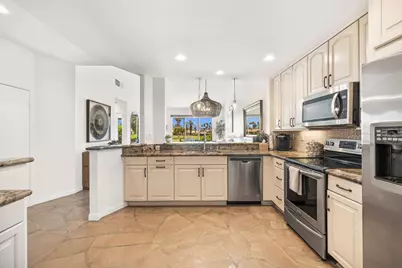 38674 Wisteria Drive, Palm Desert, CA 92211 - Photo 8