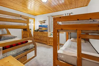 41640 Mockingbird Drive, Big Bear Lake, CA 92315 - Photo 16