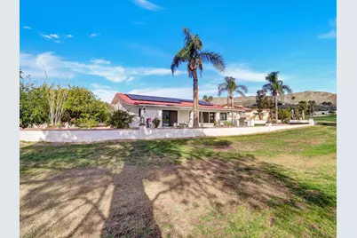 9721 Siwanoy Drive, Desert Hot Springs, CA 92240 - Photo 32