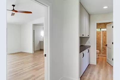 9721 Siwanoy Drive, Desert Hot Springs, CA 92240 - Photo 10