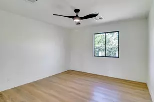 9721 Siwanoy Dr, Desert Hot Springs, CA 92240 - Photo 20